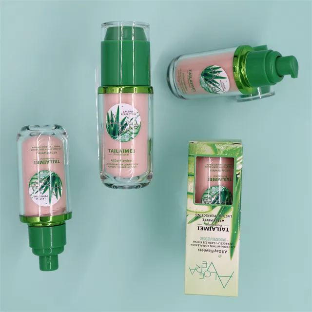 ALOE VERA FOUNDATION. Makeup. Perfekt täckning. Solskydd SPF 15.Vattentät.