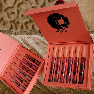 LÅNGVARIG LÄPPSTIFT SET . VATTENTÄT MATT LÄPPSTIFT. Matte Lipstick kit.